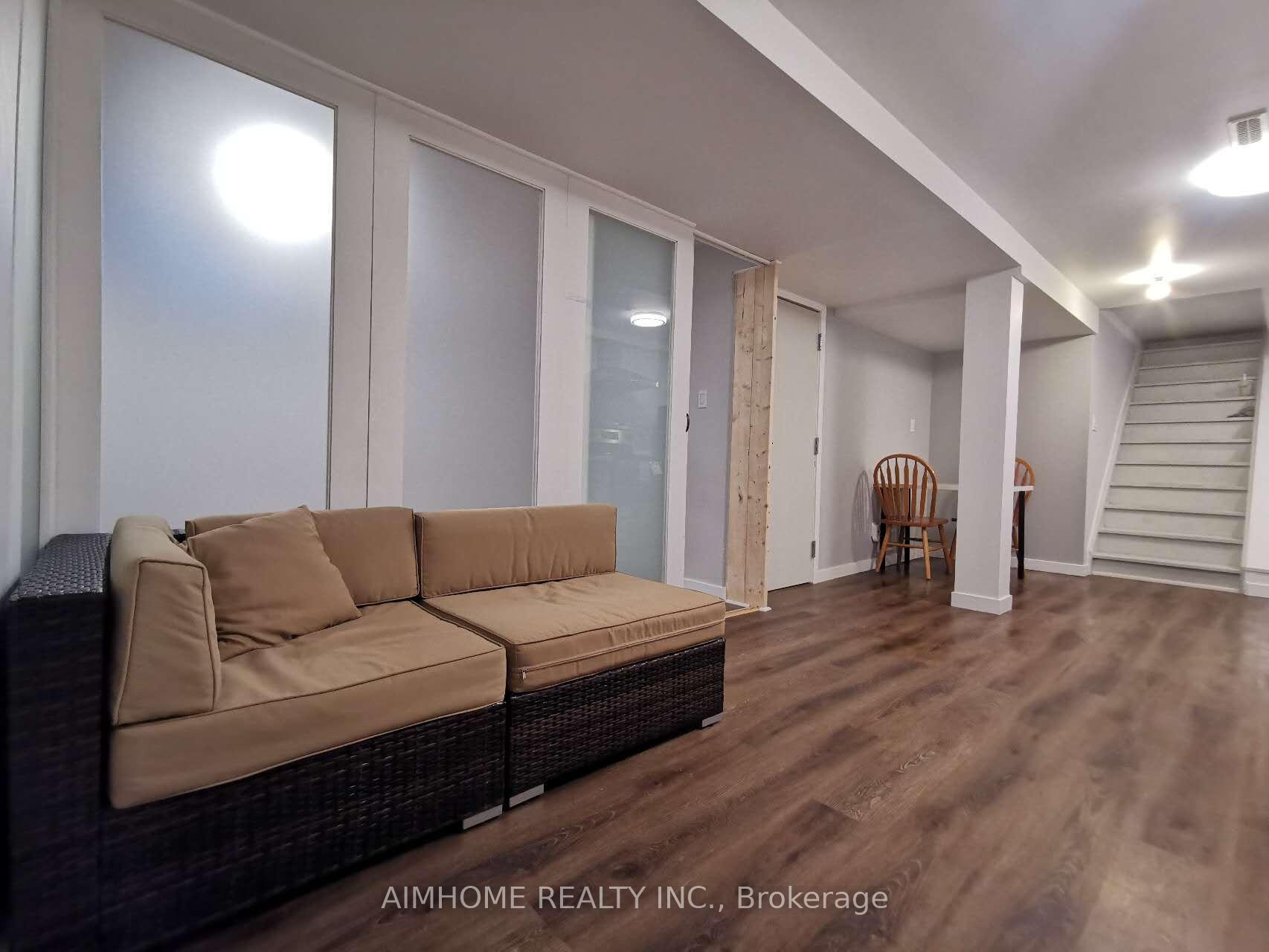 Photo 4 of 17 Boticelli Way, Vaughan, Vellore Village — HOMEH