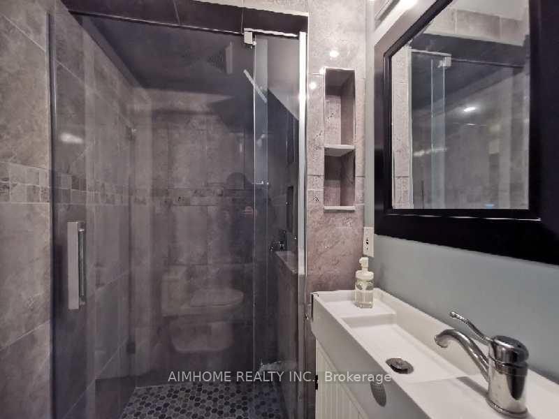 Photo 8 of 17 Boticelli Way, Vaughan, Vellore Village — HOMEH
