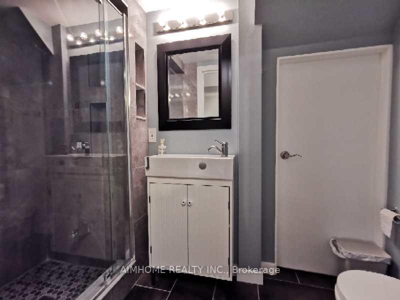 Photo 9 of 17 Boticelli Way, Vaughan, Vellore Village — HOMEH