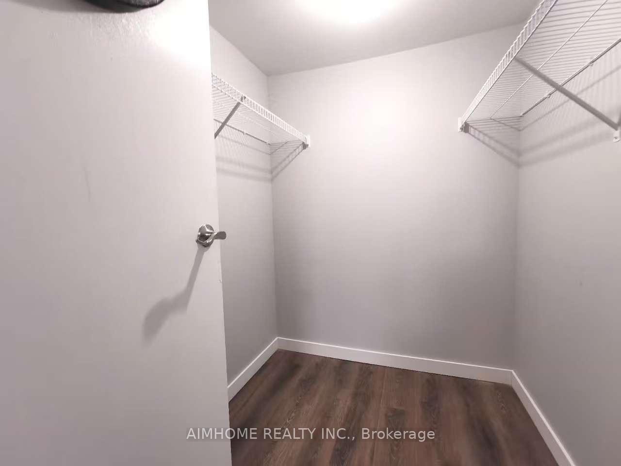 Photo 11 of 17 Boticelli Way, Vaughan, Vellore Village — HOMEH