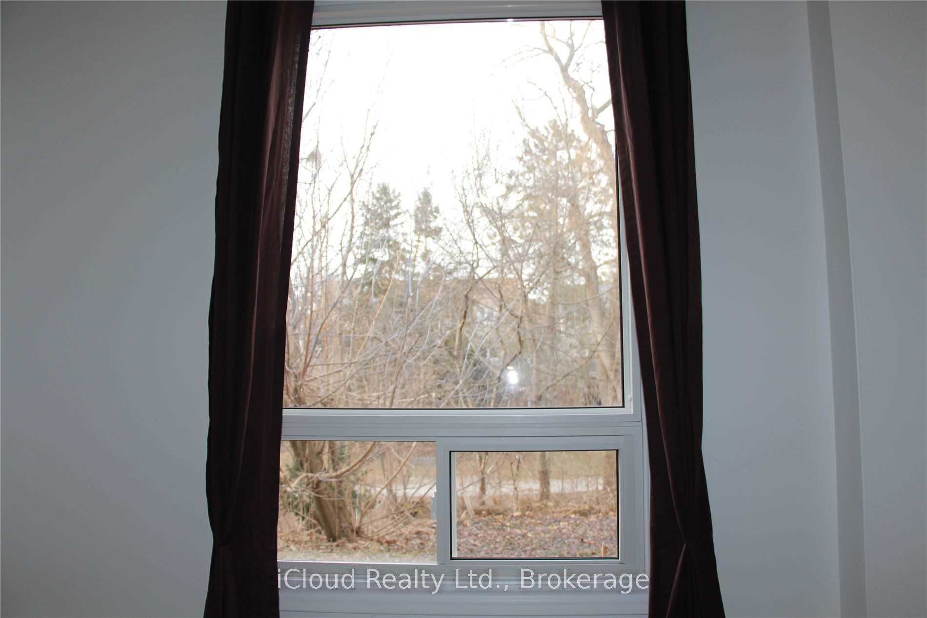 Photo 14 of 1449 Ithaca Court, Mississauga, Clarkson — HOMEH
