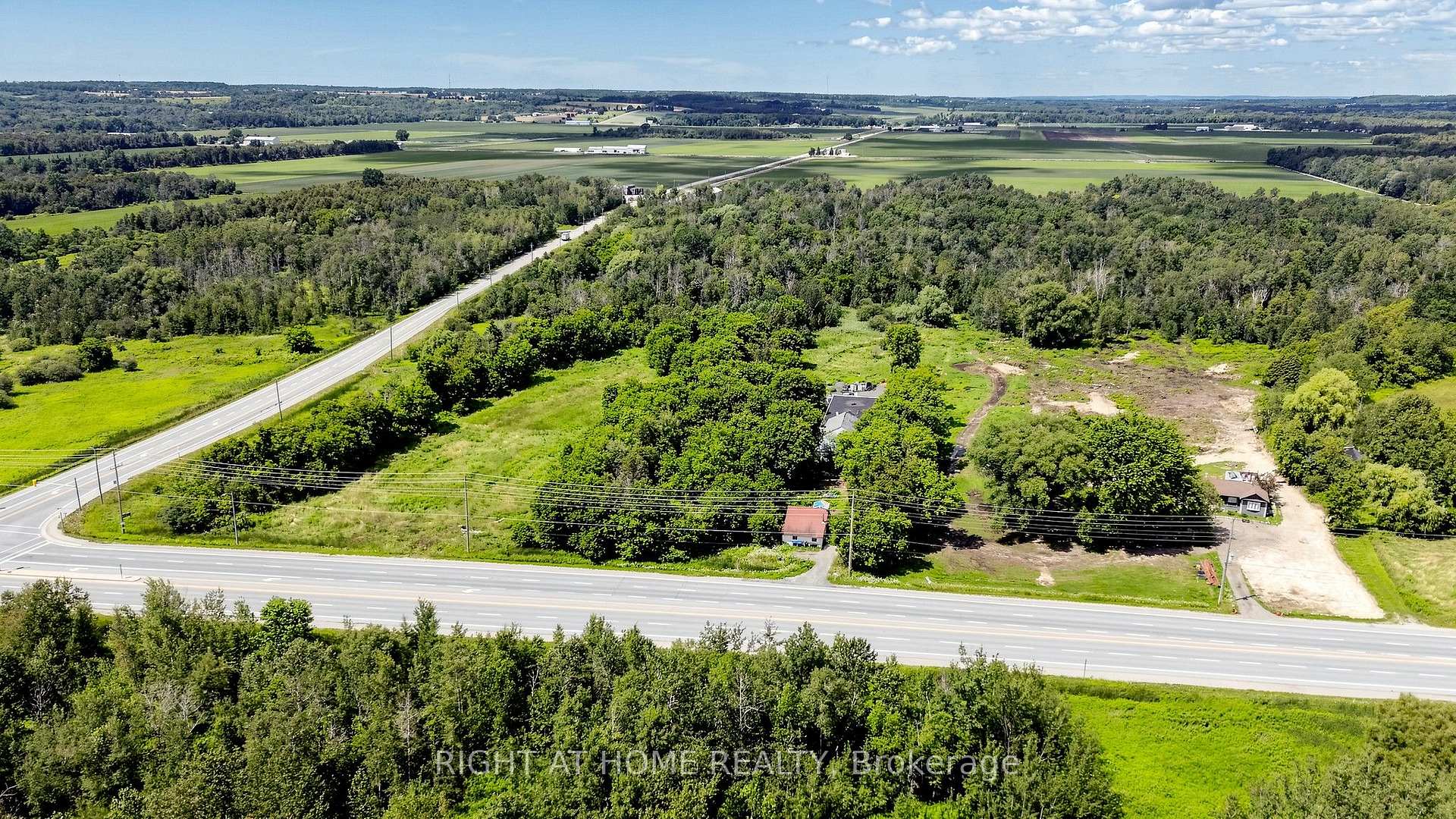 Photo 2 of 2884 County Rd 89, Innisfil, Rural Innisfil — HOMEH