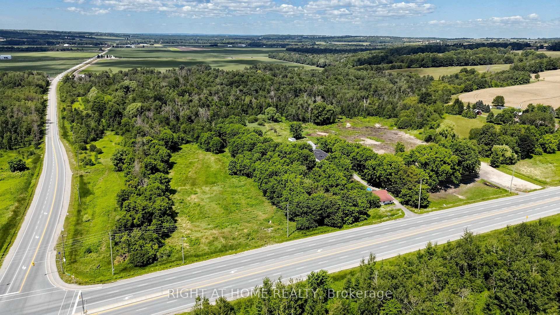 Photo 3 of 2884 County Rd 89, Innisfil, Rural Innisfil — HOMEH