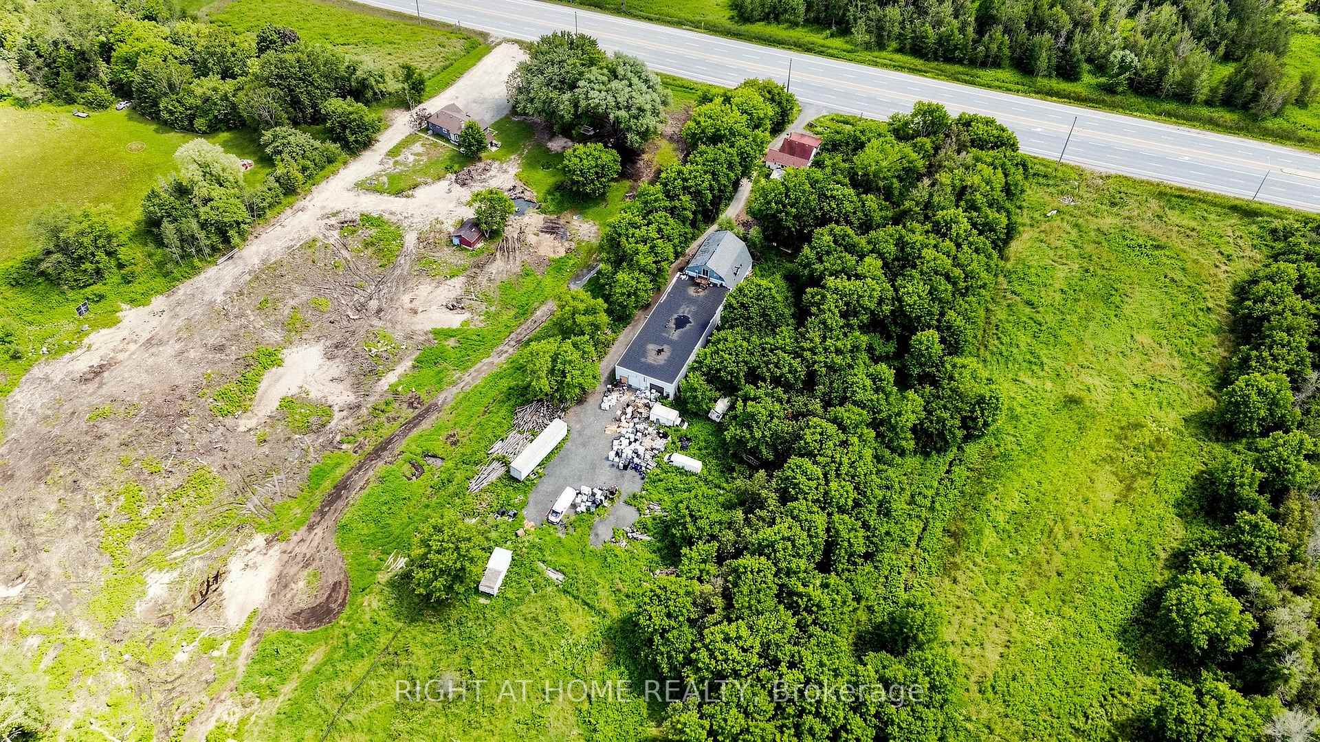 Photo 4 of 2884 County Rd 89, Innisfil, Rural Innisfil — HOMEH