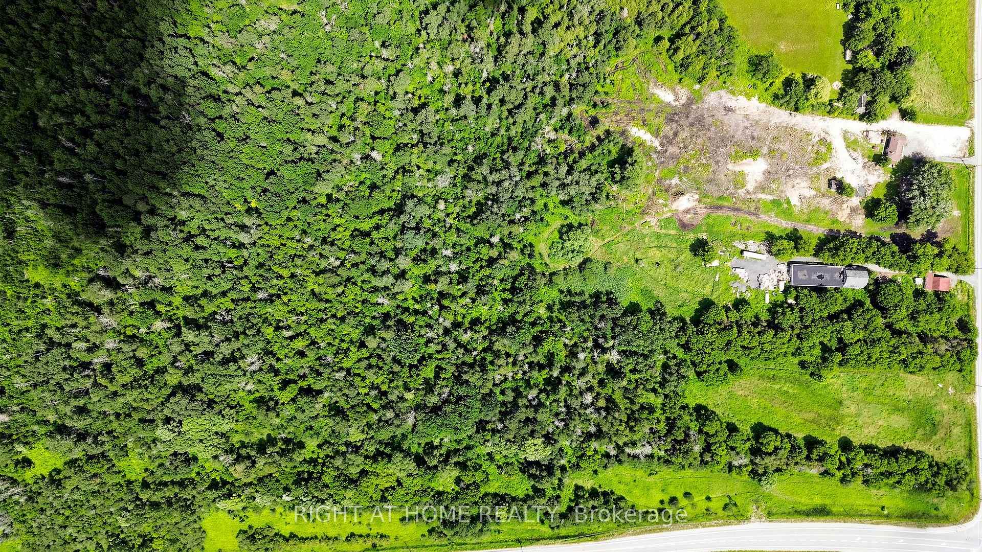 Photo 11 of 2884 County Rd 89, Innisfil, Rural Innisfil — HOMEH