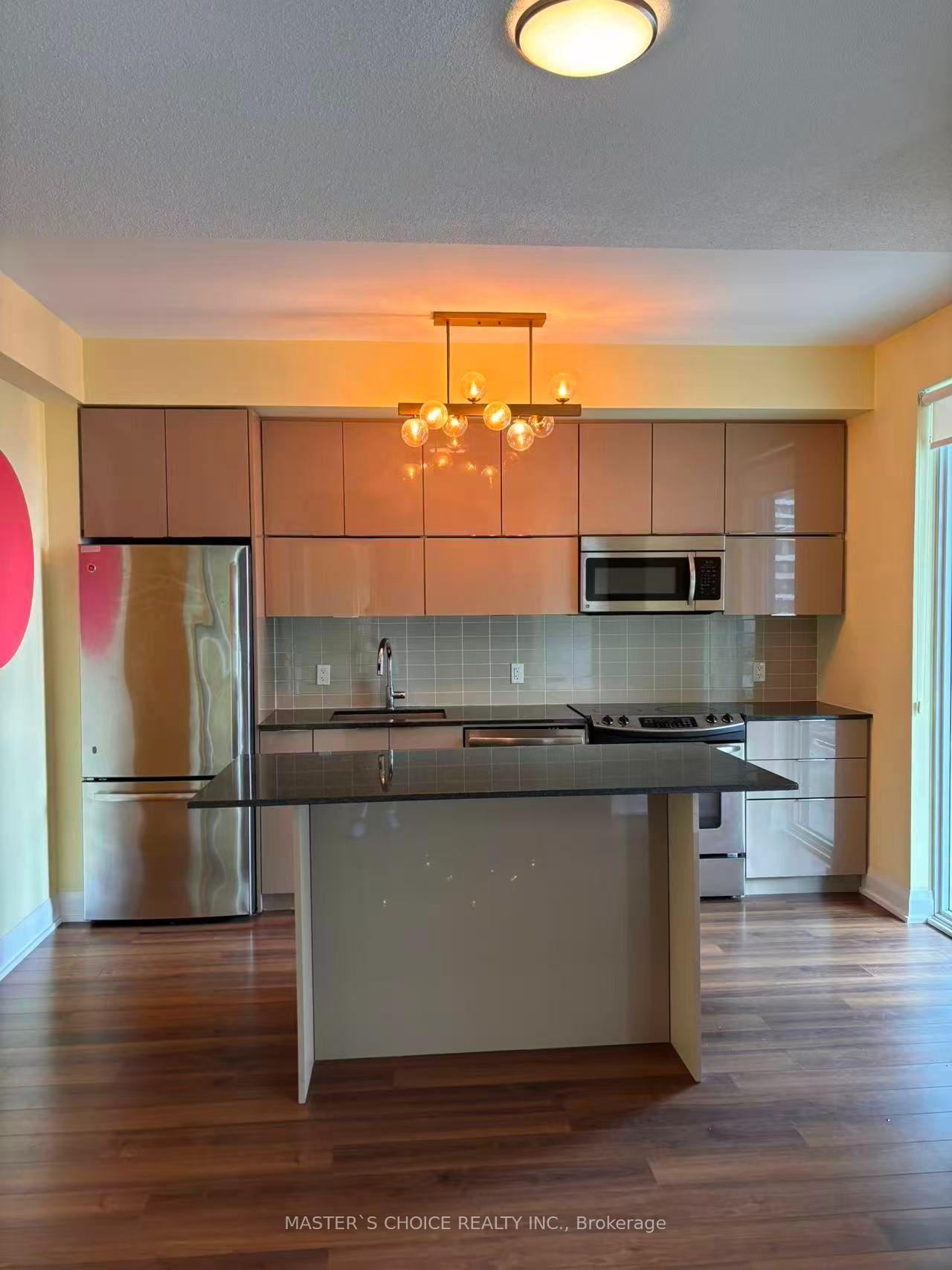Photo 8 of Unit 704, 56 Annie Craig Drive, Etobicoke, Mimico — HOMEH