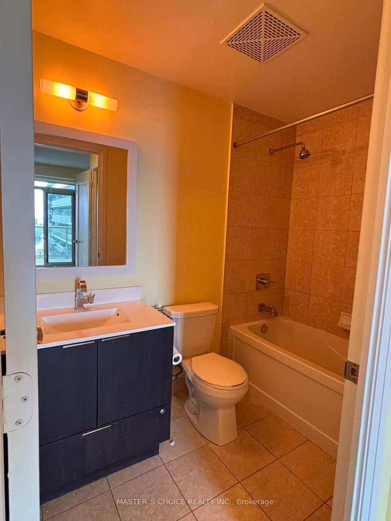 Photo 13 of Unit 704, 56 Annie Craig Drive, Etobicoke, Mimico — HOMEH