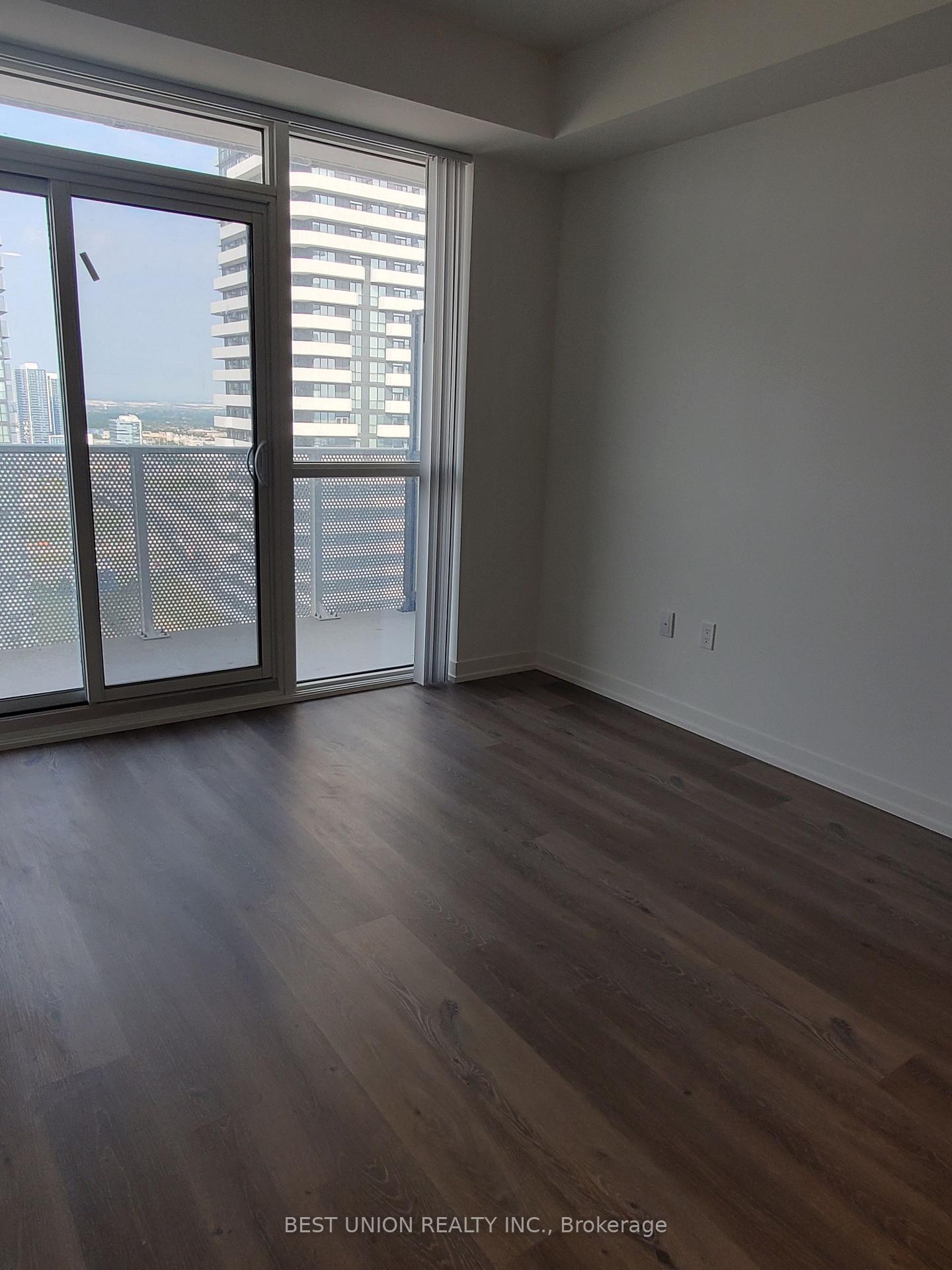 Photo 7 of Unit 2801, 28 Interchange Way, Vaughan, Vaughan Corporate Centre — HOMEH