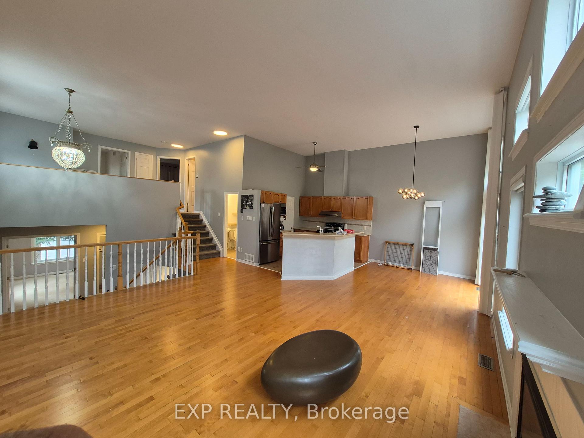 Photo 15 of 2 Maple Park Private, Ottawa, Upper Hunt Club — HOMEH