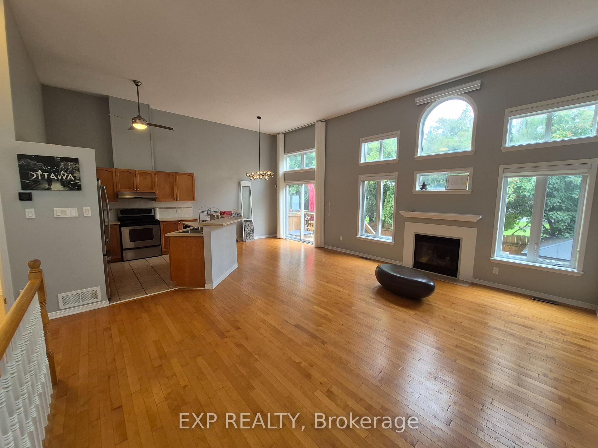 Photo 17 of 2 Maple Park Private, Ottawa, Upper Hunt Club — HOMEH