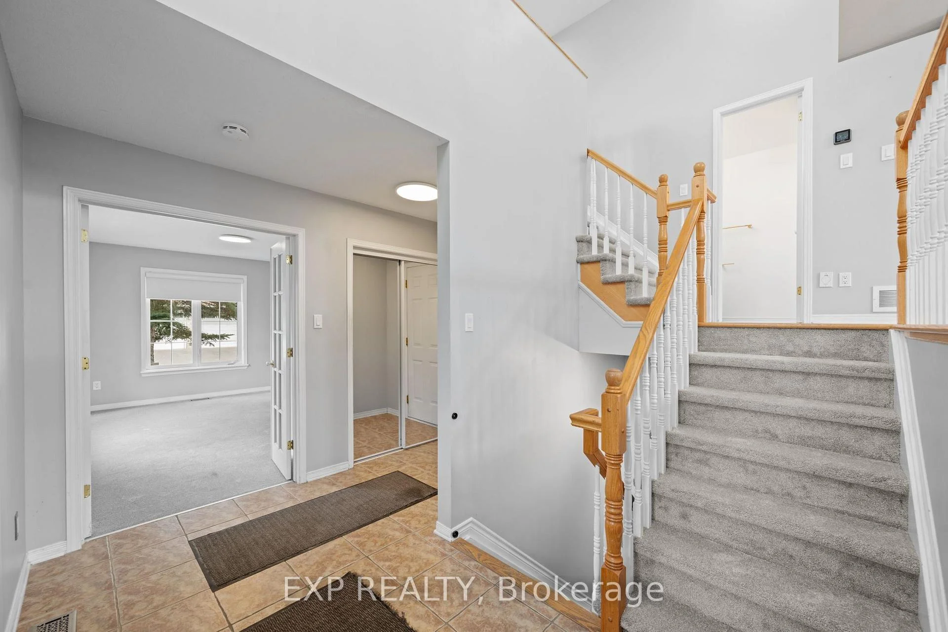 Photo 6 of 2 Maple Park Private, Ottawa, Upper Hunt Club — HOMEH