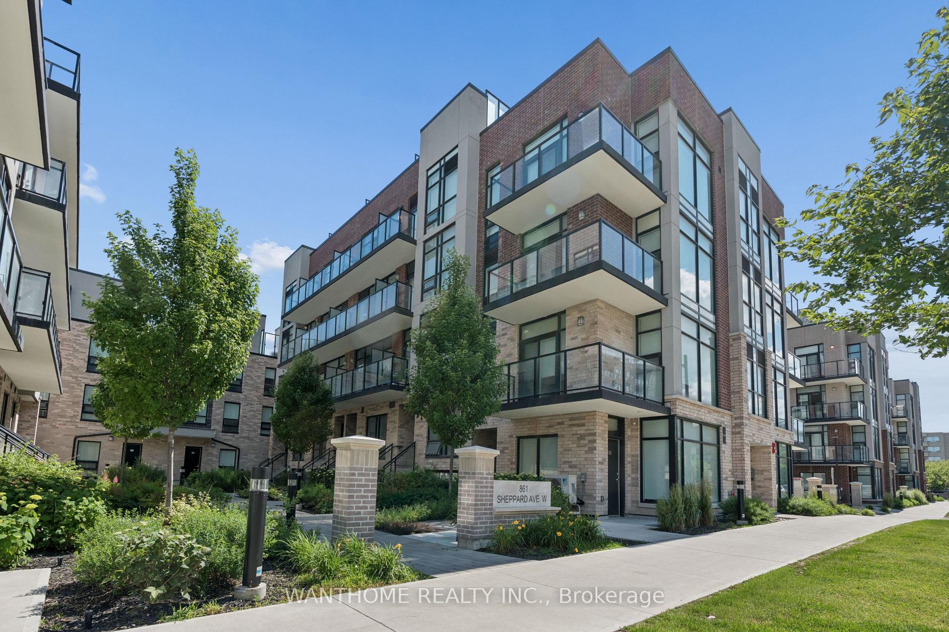Front of Unit 15, 861 Sheppard Avenue W