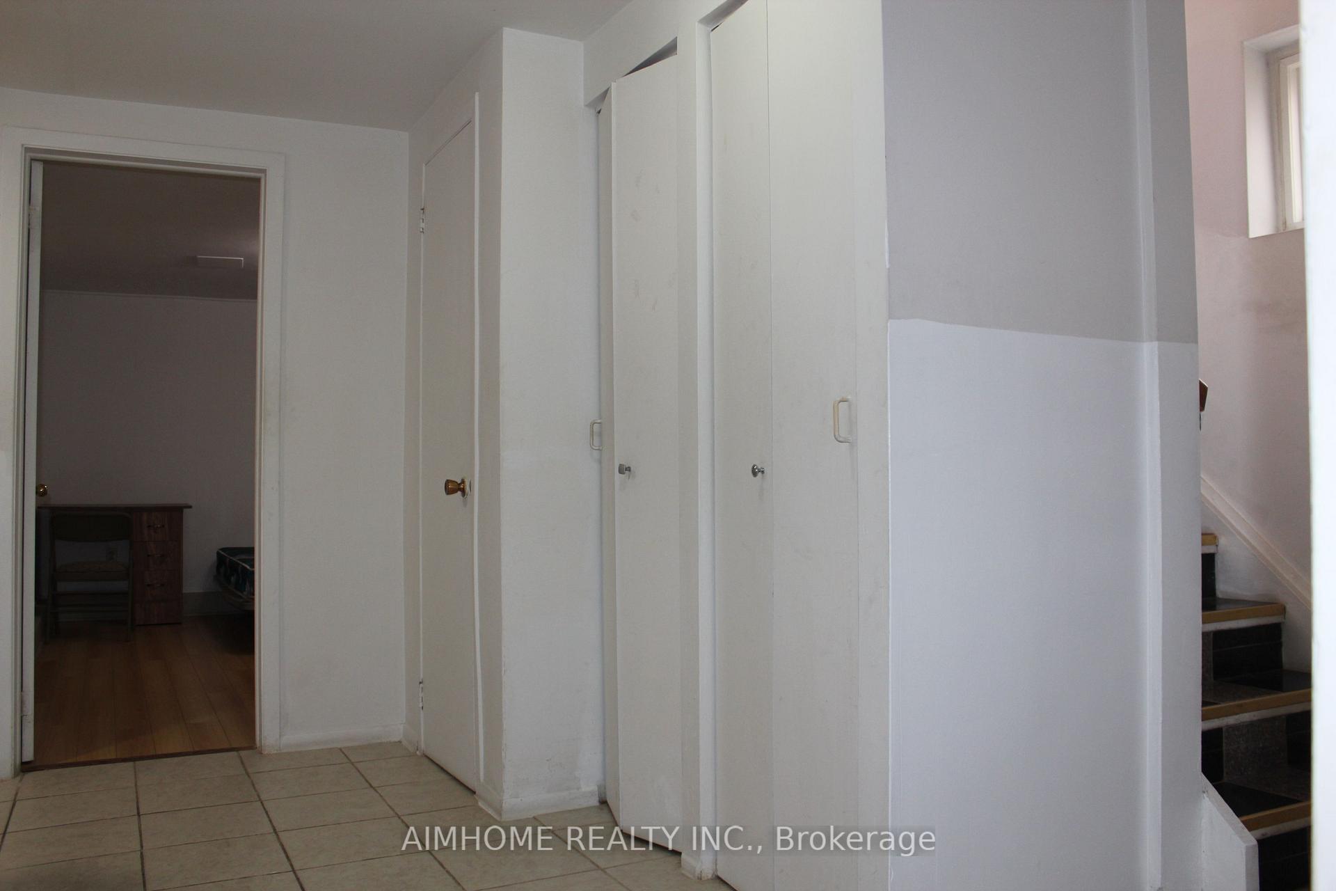 Photo 2 of Unit Lower, 40 Hepscott Terrace, Scarborough, L'Amoreaux — HOMEH