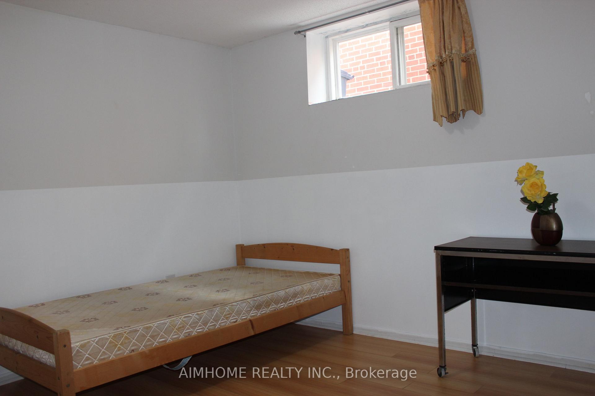 Photo 9 of Unit Lower, 40 Hepscott Terrace, Scarborough, L'Amoreaux — HOMEH