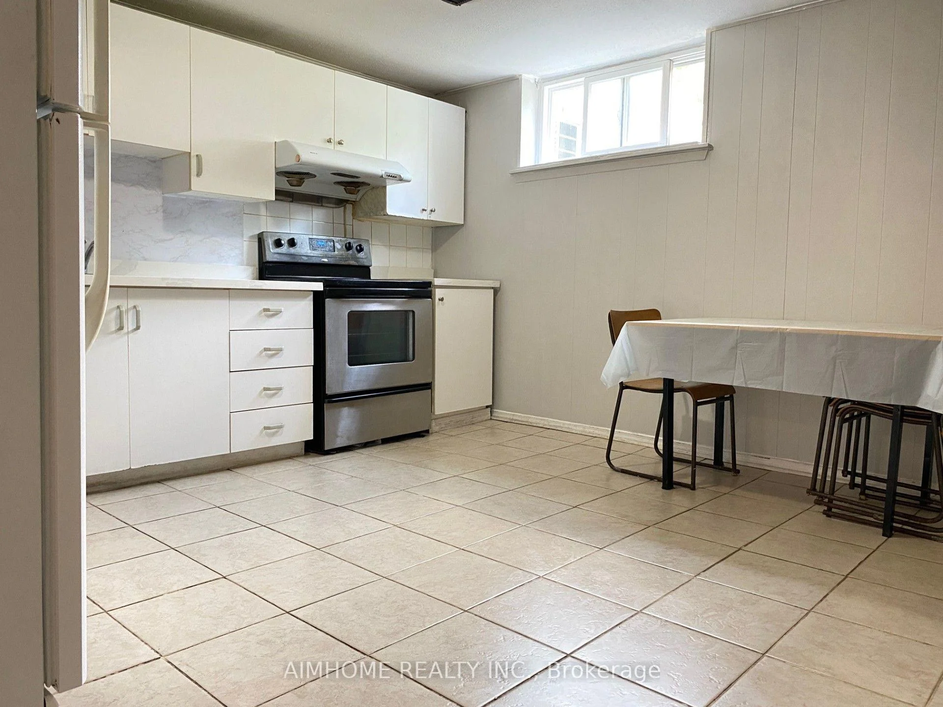 Photo 8 of Unit Lower, 40 Hepscott Terrace, Scarborough, L'Amoreaux — HOMEH