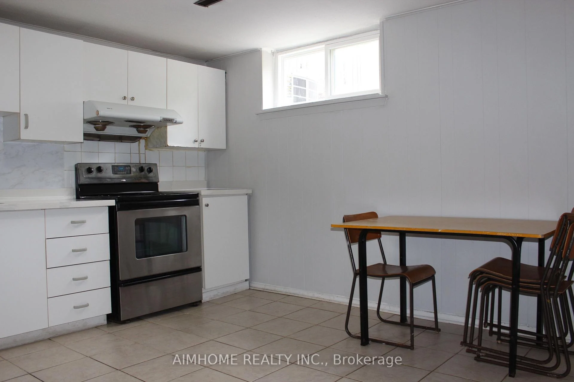 Photo 12 of Unit Lower, 40 Hepscott Terrace, Scarborough, L'Amoreaux — HOMEH