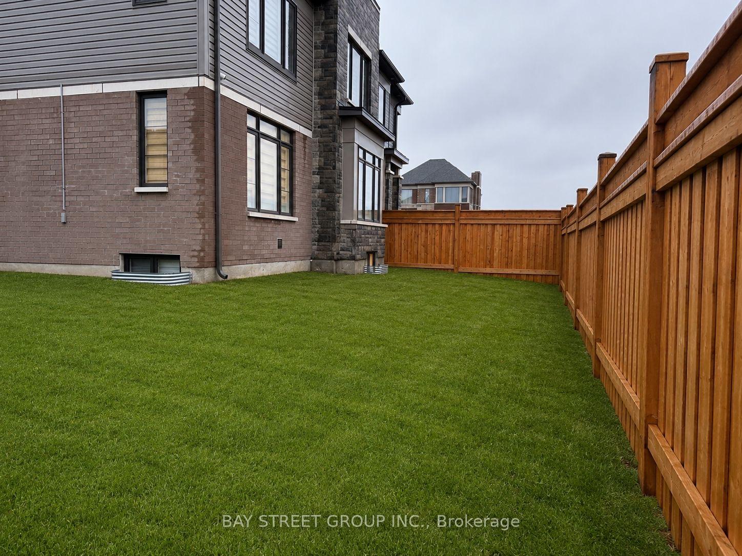 Photo 20 of Unit Upper Floor, 163 Terry Fox Drive Road, Barrie, Rural Barrie Southeast — HOMEH