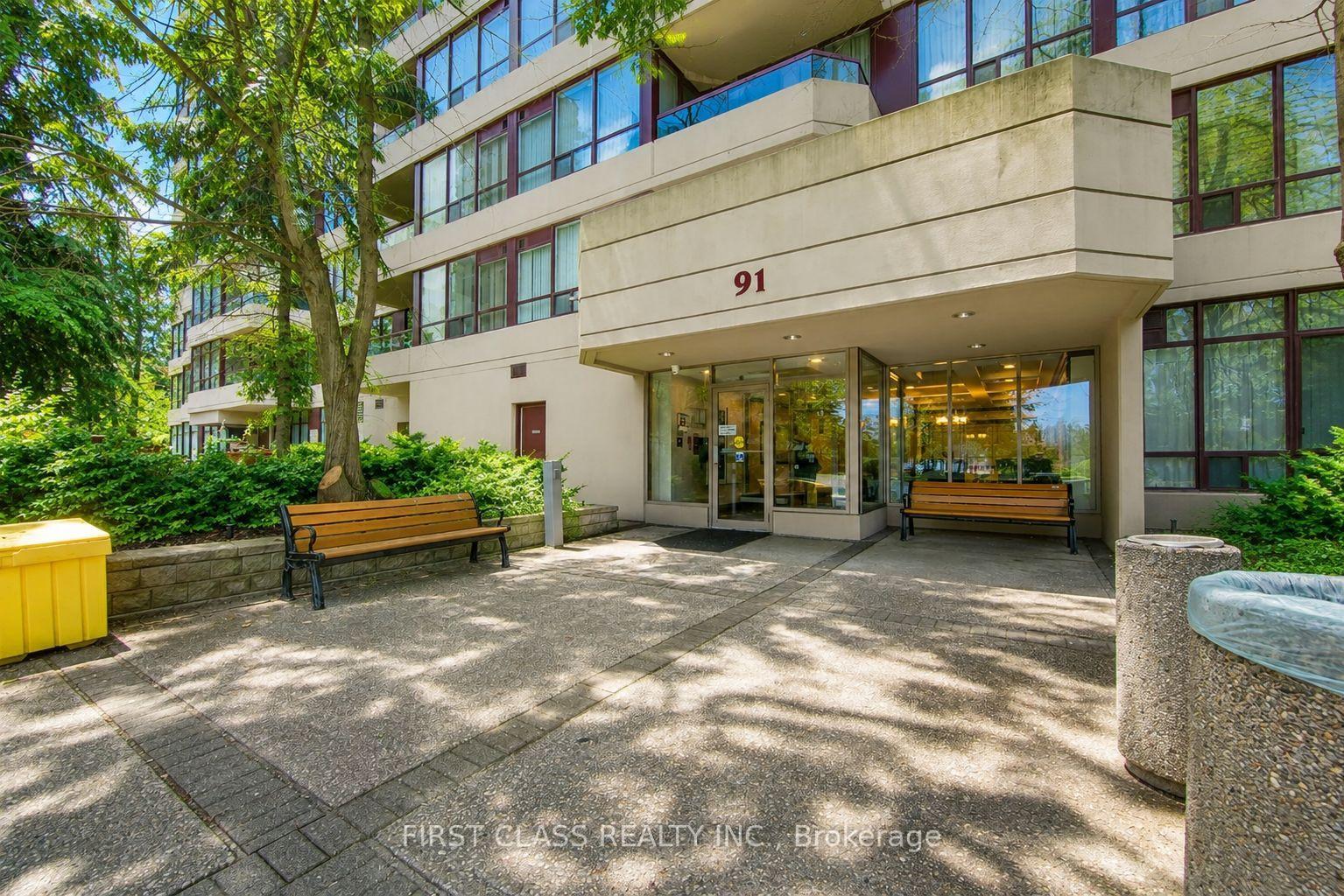 Photo 2 of Unit 106, 91 Townsgate Drive, Vaughan, Crestwood-Springfarm-Yorkhill — HOMEH