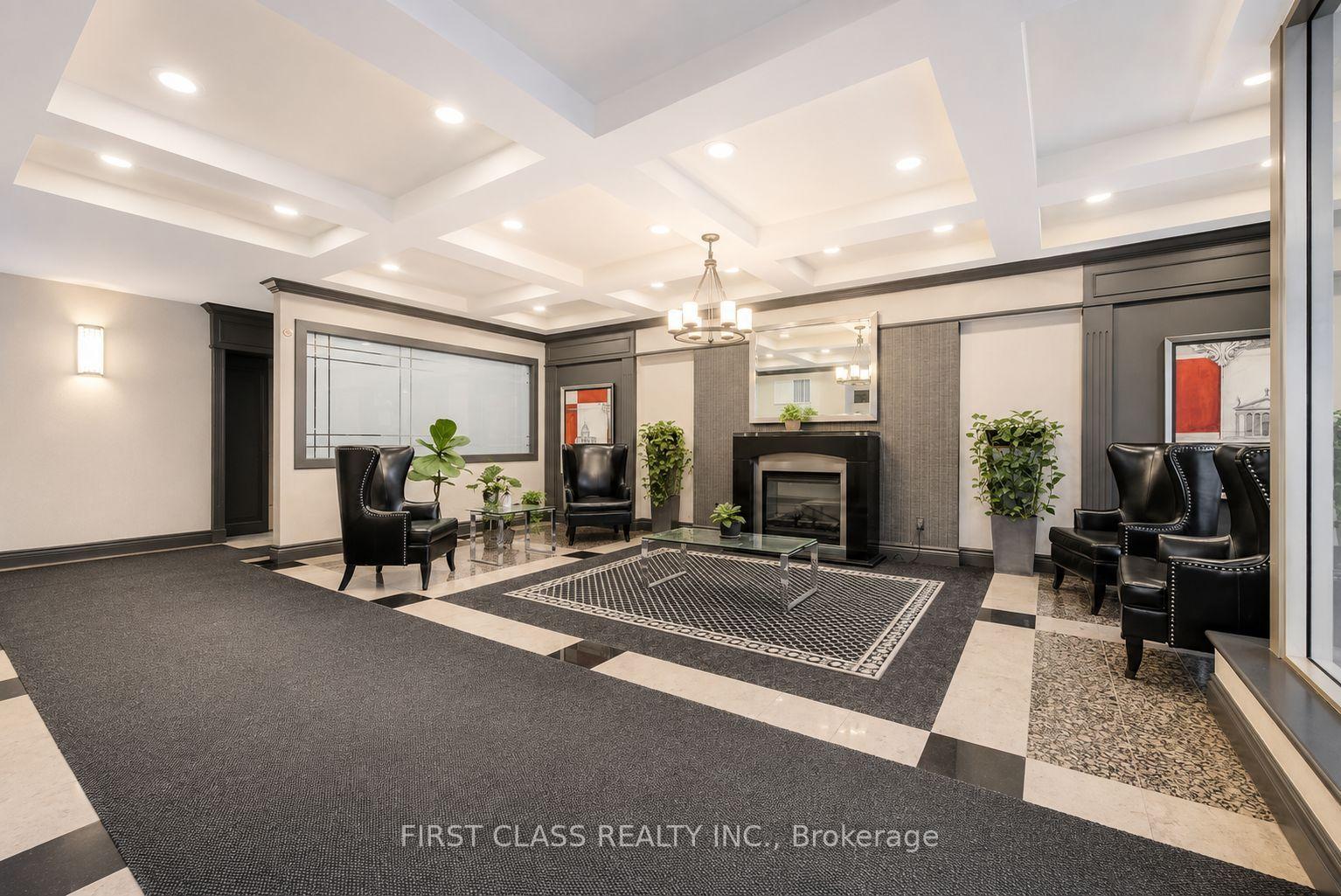 Photo 3 of Unit 106, 91 Townsgate Drive, Vaughan, Crestwood-Springfarm-Yorkhill — HOMEH