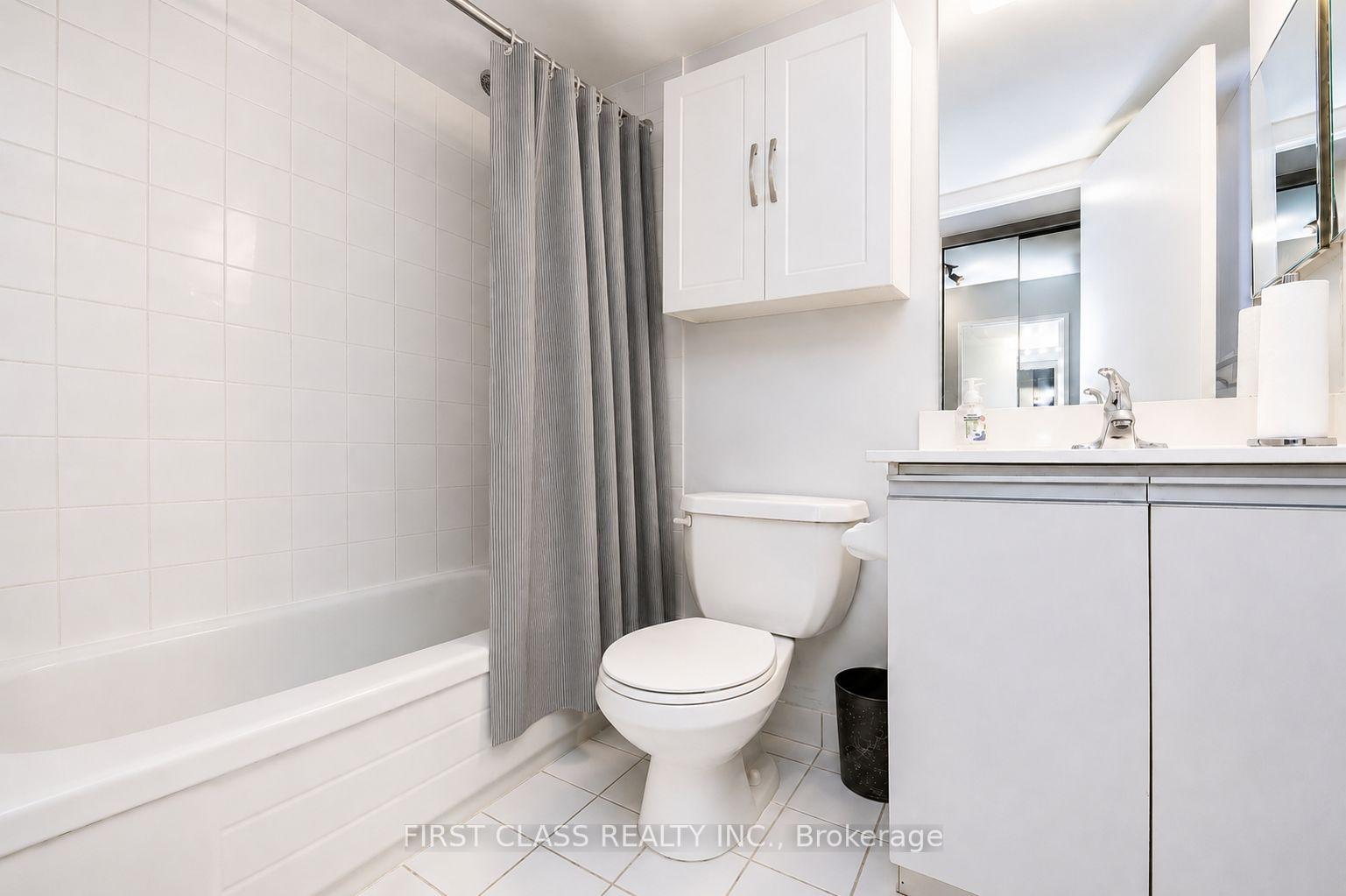 Photo 24 of Unit 106, 91 Townsgate Drive, Vaughan, Crestwood-Springfarm-Yorkhill — HOMEH