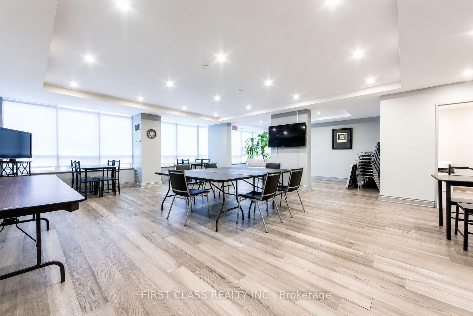 Photo 29 of Unit 106, 91 Townsgate Drive, Vaughan, Crestwood-Springfarm-Yorkhill — HOMEH