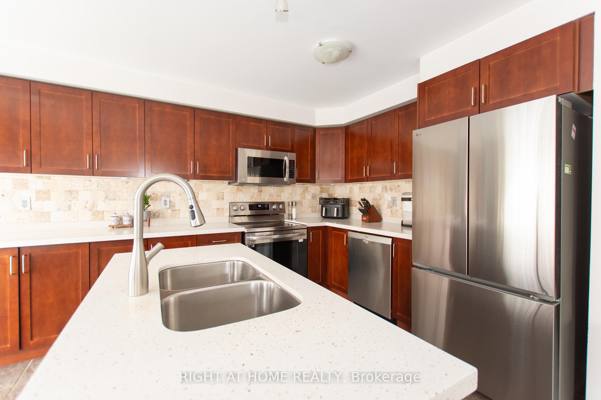 Photo 16 of 221 Prosser Circle, Milton, Harrison — HOMEH
