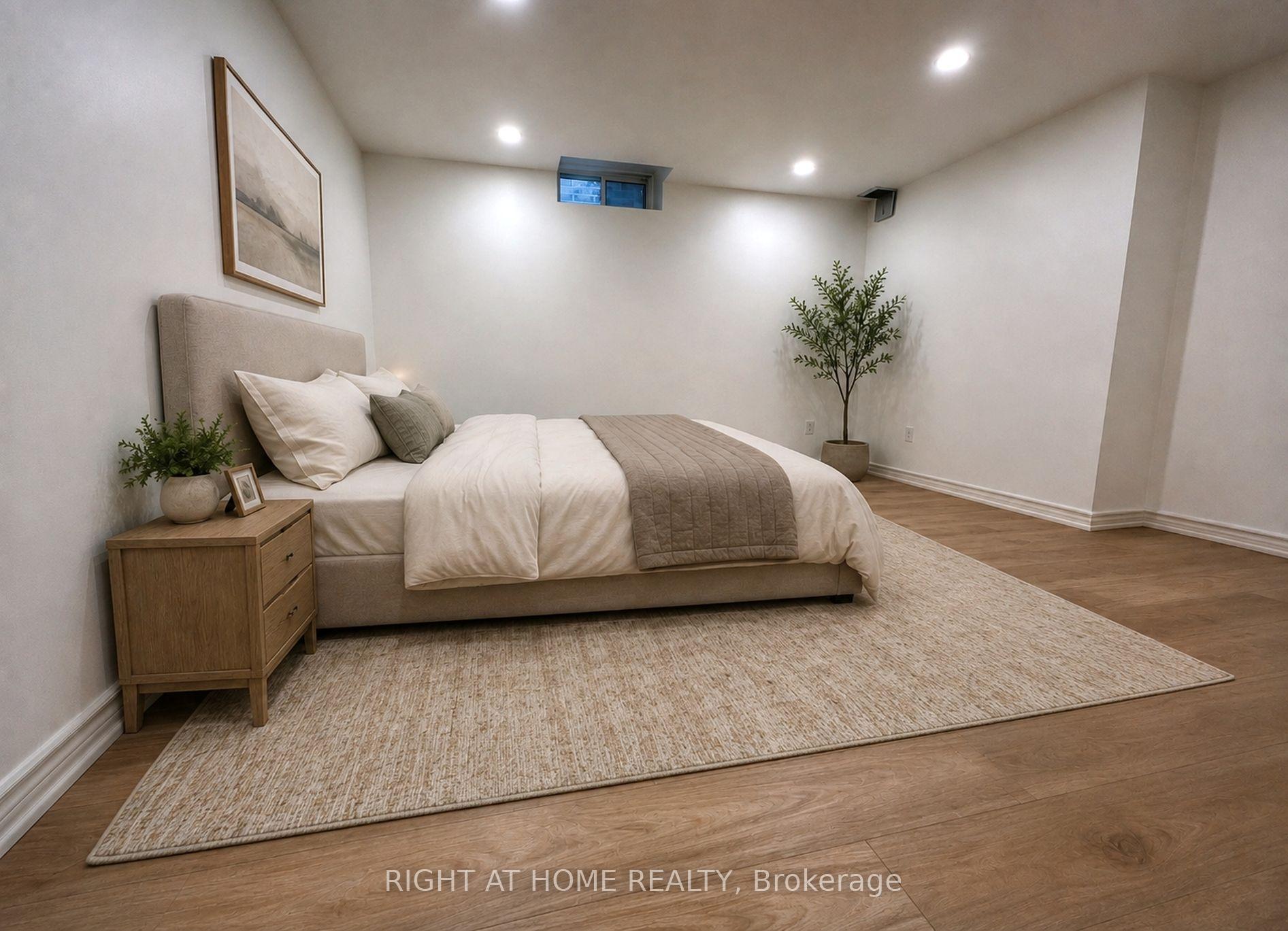 Photo 3 of 99 Ascalon Drive, Vaughan, Patterson — HOMEH