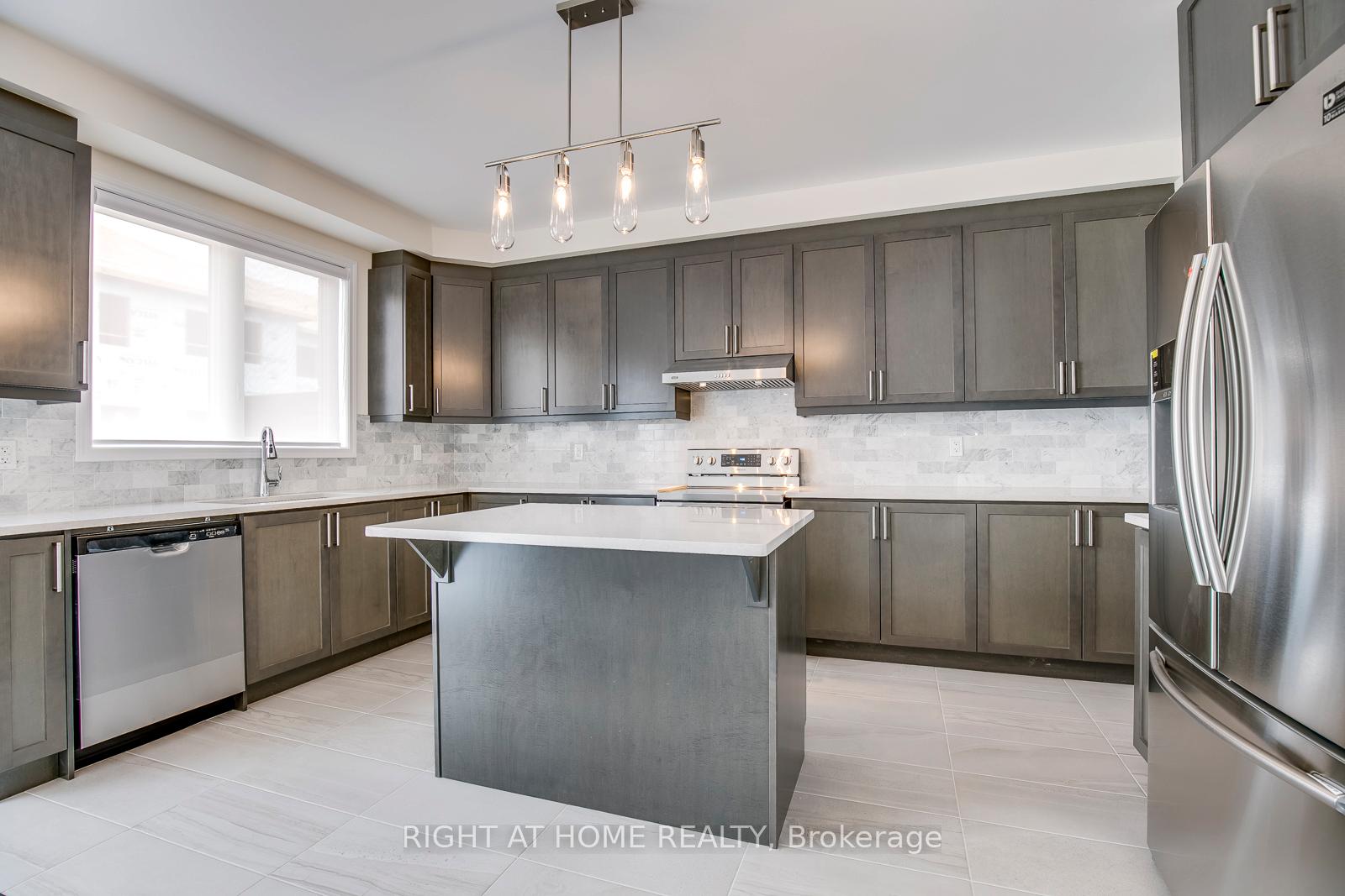 Photo 6 of 3329 Vardon Way, Oakville, Glenorchy — HOMEH