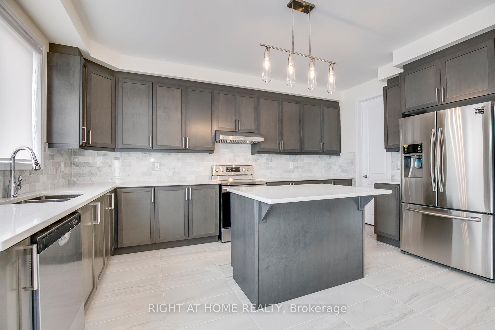 Photo 7 of 3329 Vardon Way, Oakville, Glenorchy — HOMEH