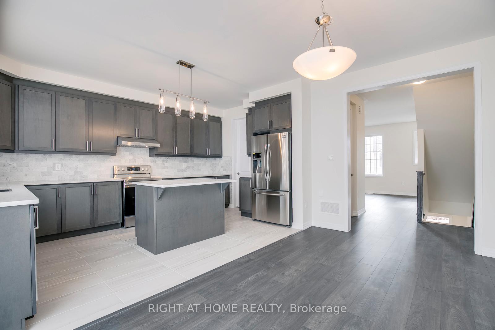 Photo 11 of 3329 Vardon Way, Oakville, Glenorchy — HOMEH