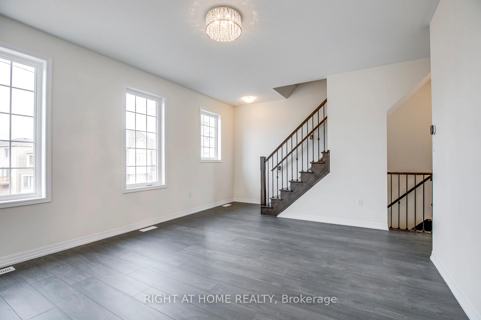 Photo 16 of 3329 Vardon Way, Oakville, Glenorchy — HOMEH