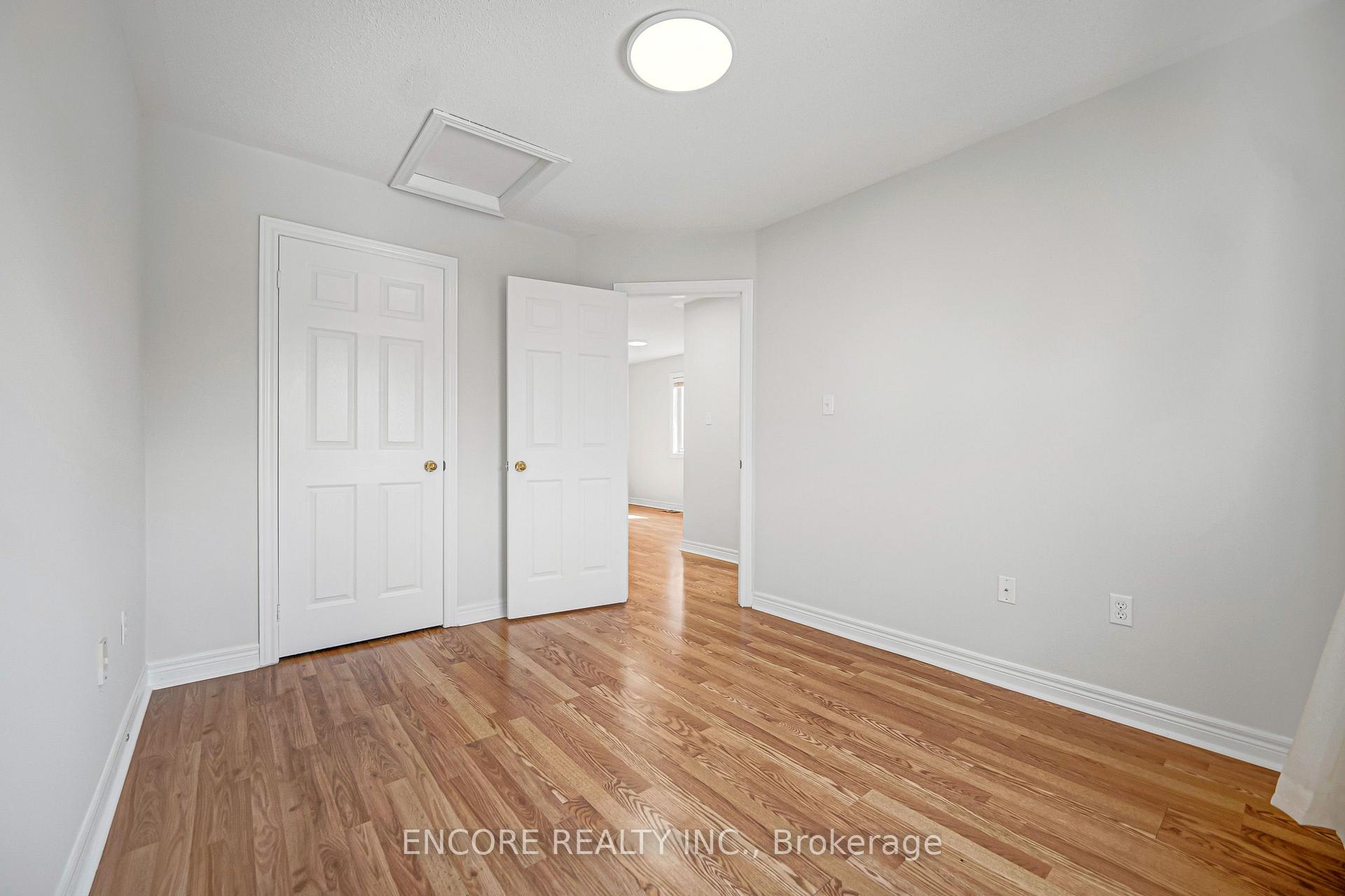 Photo 27 of 34 John Gary Drive, Markham, Village Green-South Unionville — HOMEH