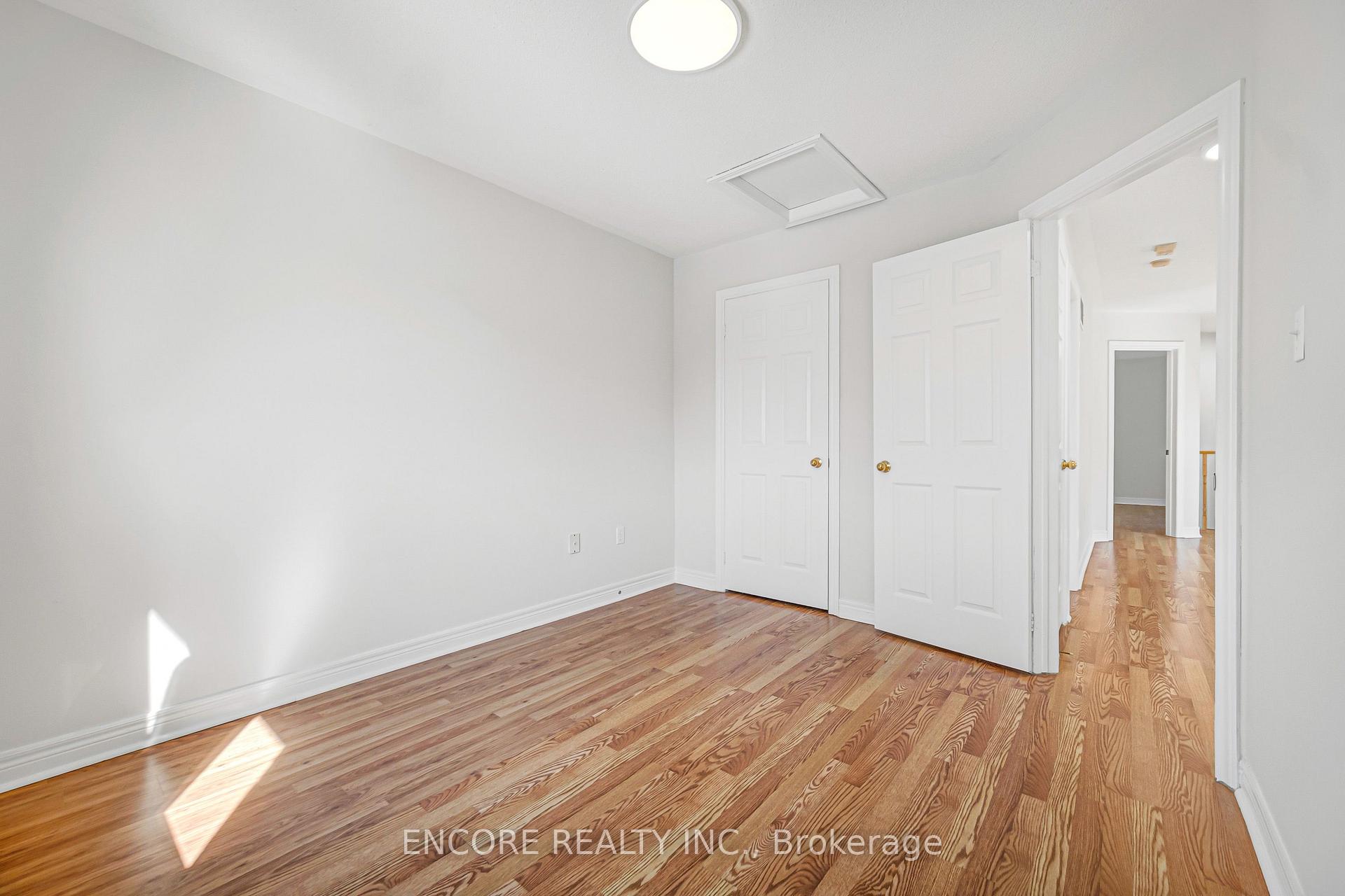 Photo 28 of 34 John Gary Drive, Markham, Village Green-South Unionville — HOMEH