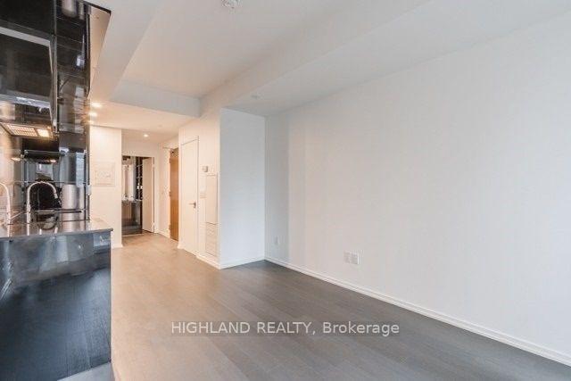 Photo 4 of Unit 1404, 70 Temperance Street, Toronto, Bay Street Corridor — HOMEH