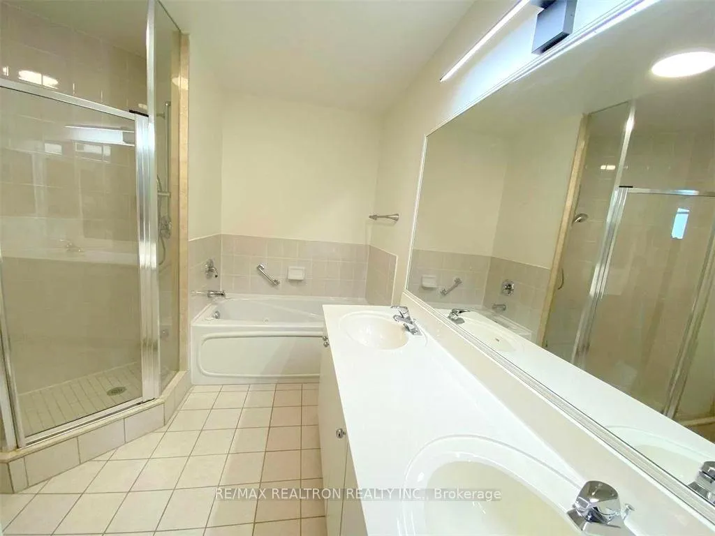 Photo 19 of Unit Ph101, 5 Emerald Lane, Vaughan, Crestwood-Springfarm-Yorkhill — HOMEH