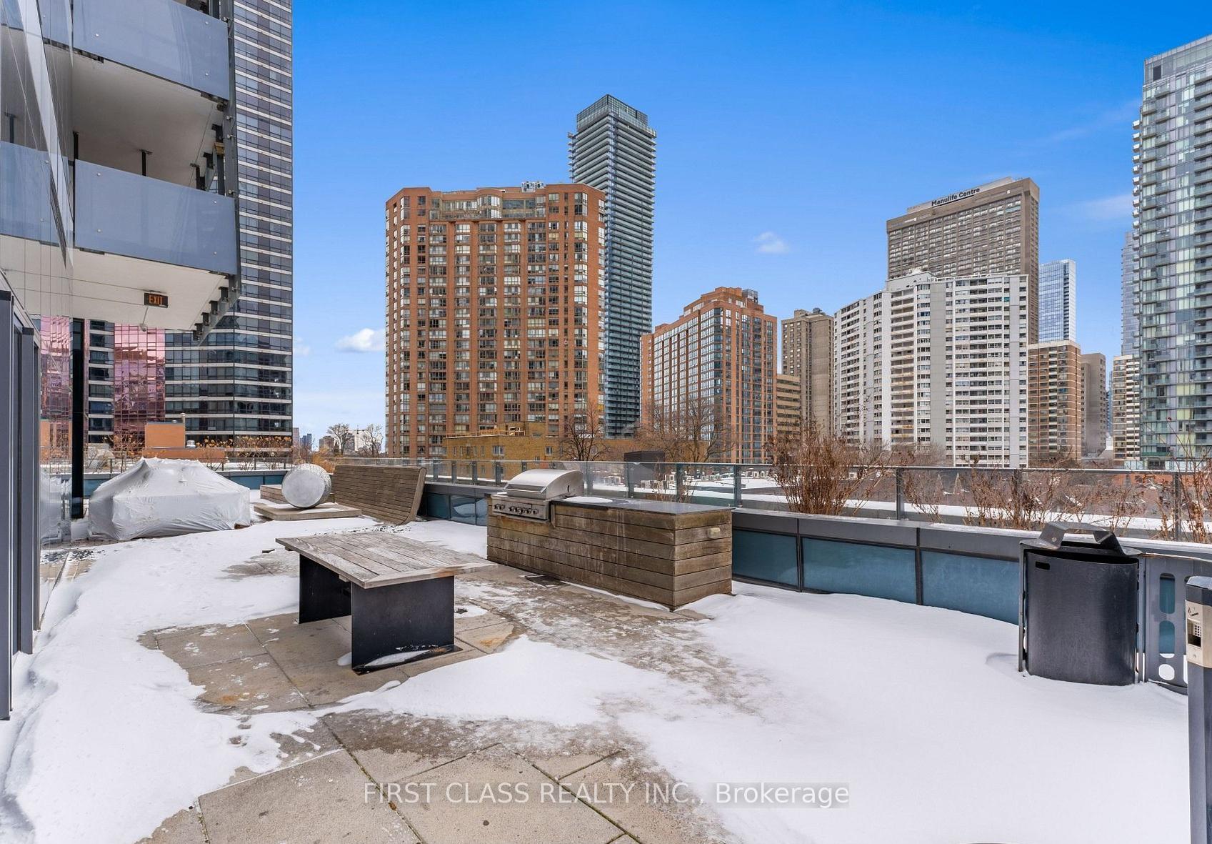Photo 6 of Unit 2503, 5 St Joseph Street, Toronto, Bay Street Corridor — HOMEH