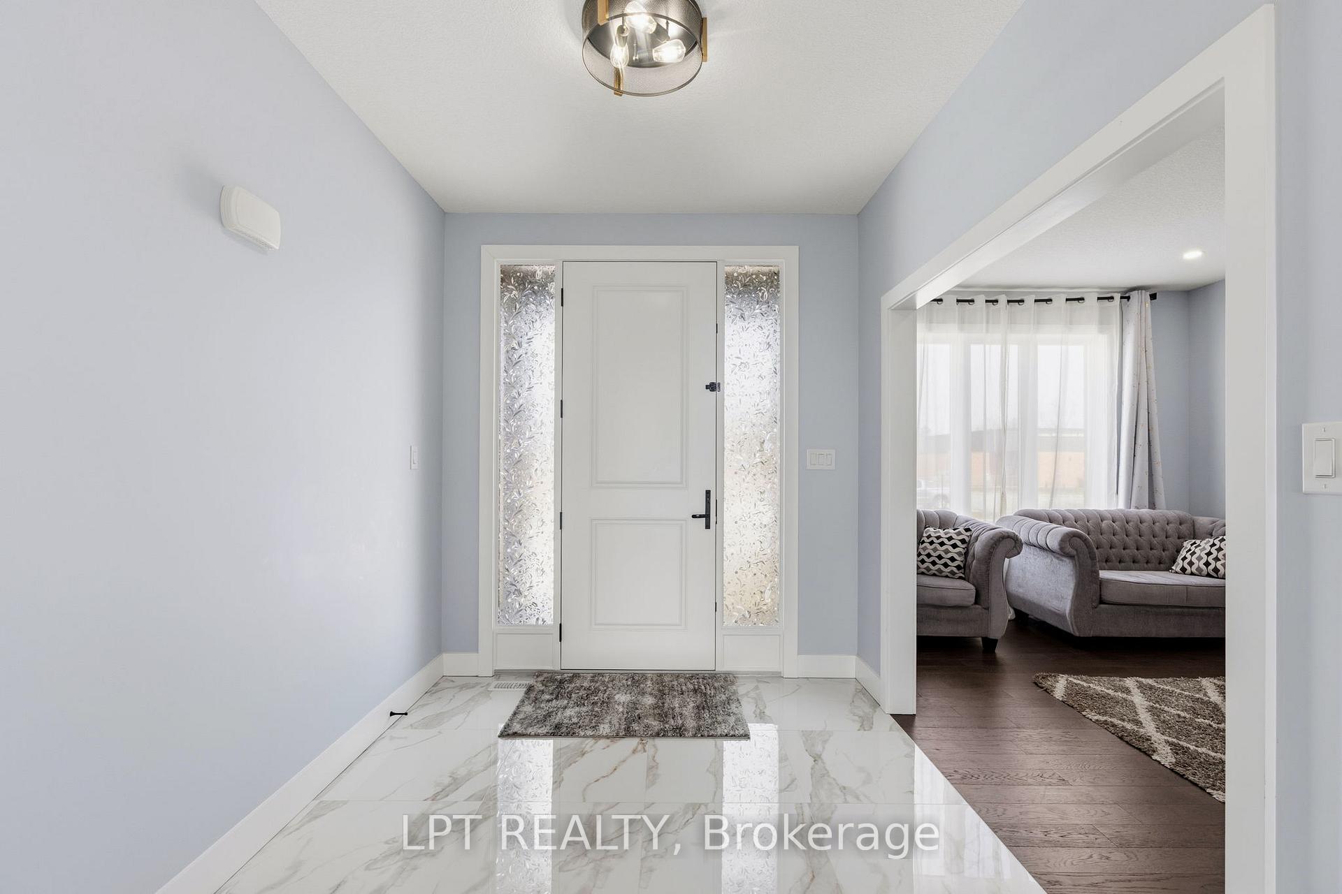 Photo 7 of 163 Mcleod Street, North Middlesex, Parkhill — HOMEH