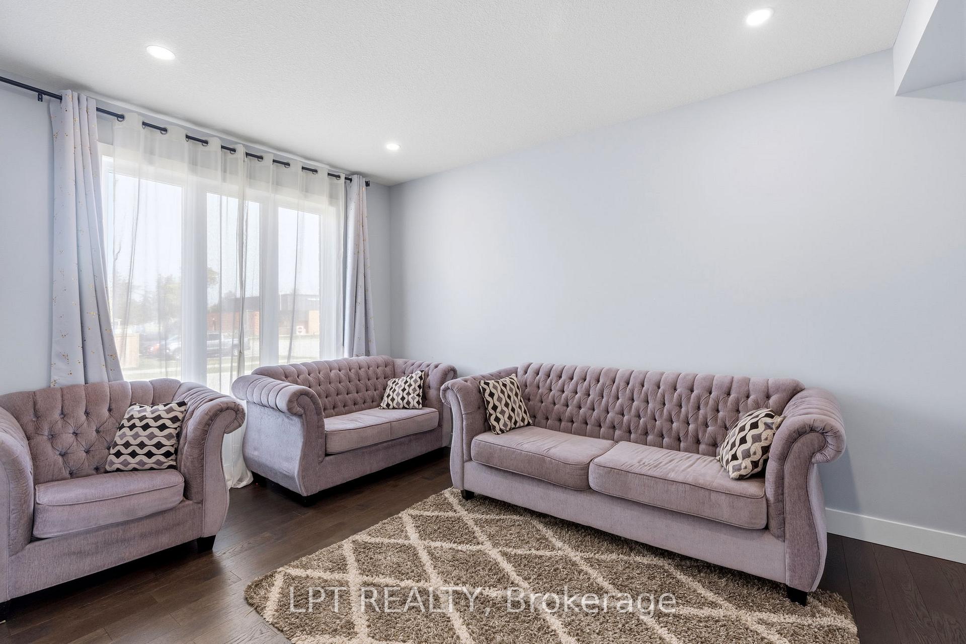 Photo 9 of 163 Mcleod Street, North Middlesex, Parkhill — HOMEH