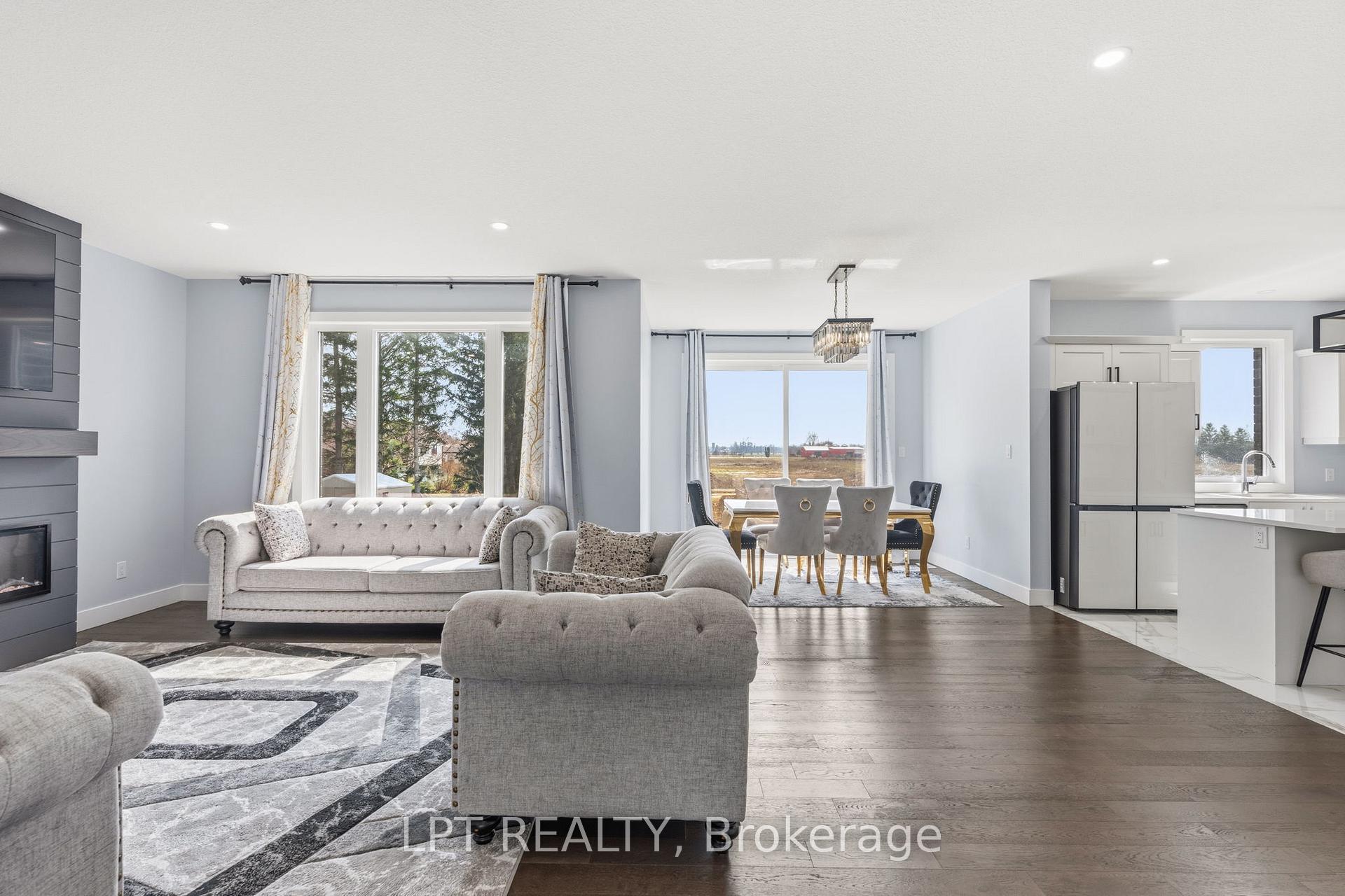 Photo 12 of 163 Mcleod Street, North Middlesex, Parkhill — HOMEH