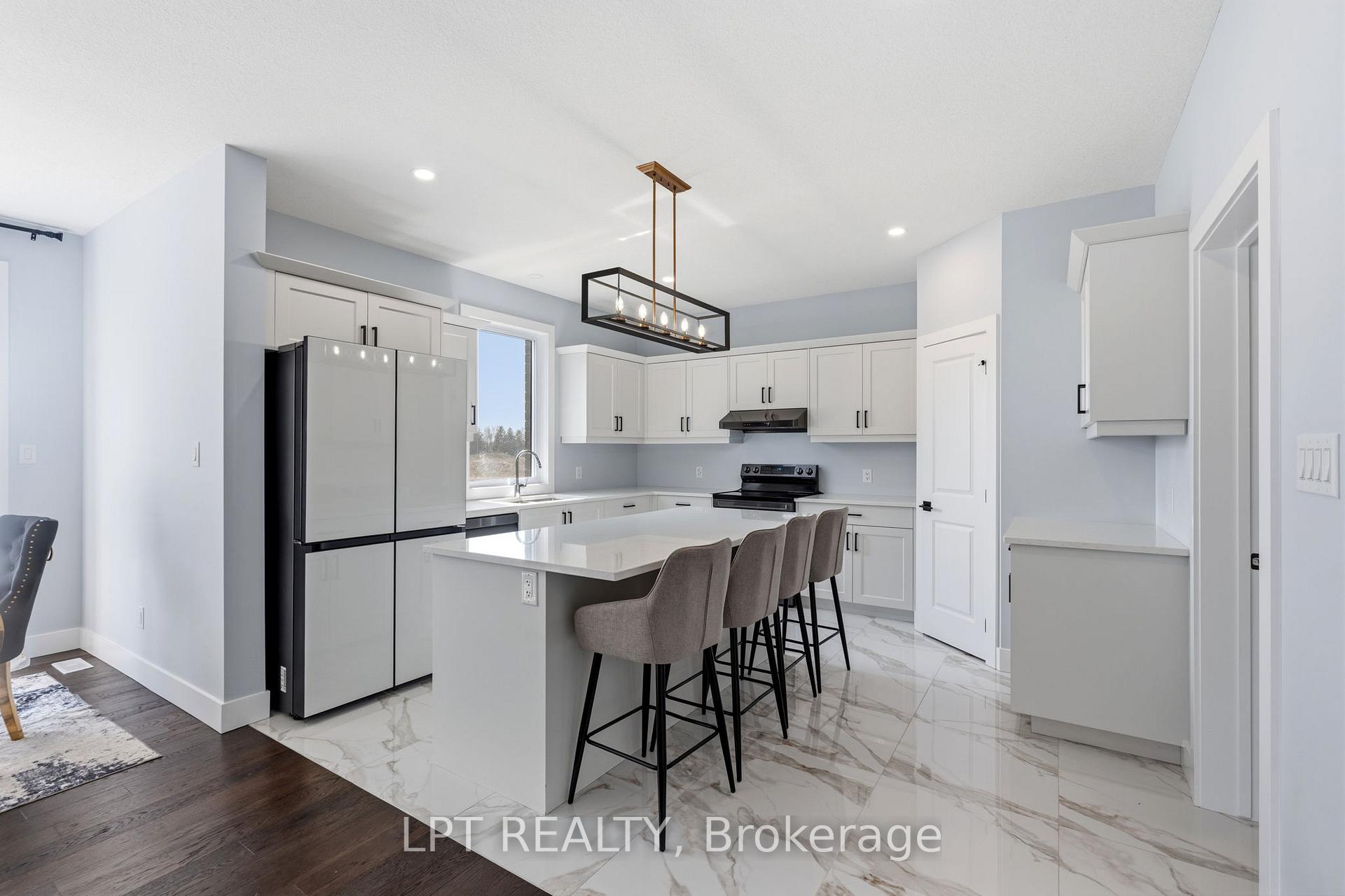 Photo 16 of 163 Mcleod Street, North Middlesex, Parkhill — HOMEH