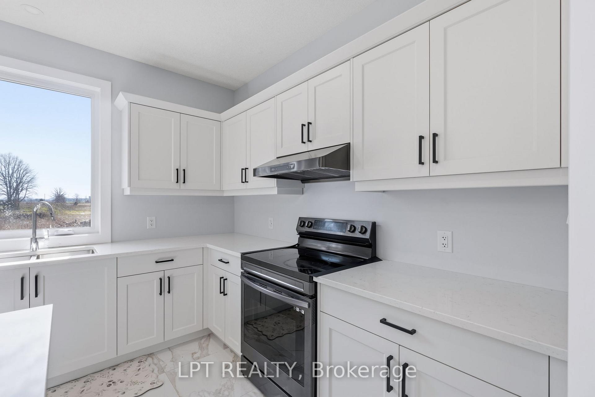 Photo 19 of 163 Mcleod Street, North Middlesex, Parkhill — HOMEH