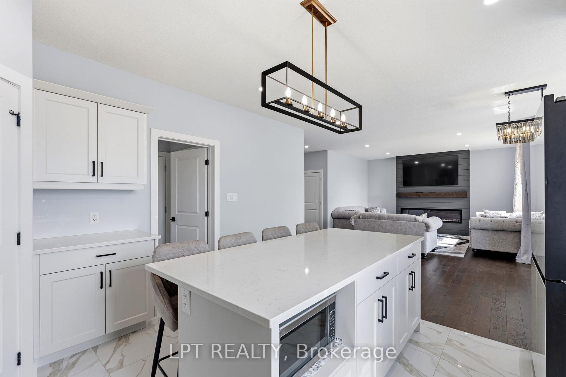 Photo 20 of 163 Mcleod Street, North Middlesex, Parkhill — HOMEH