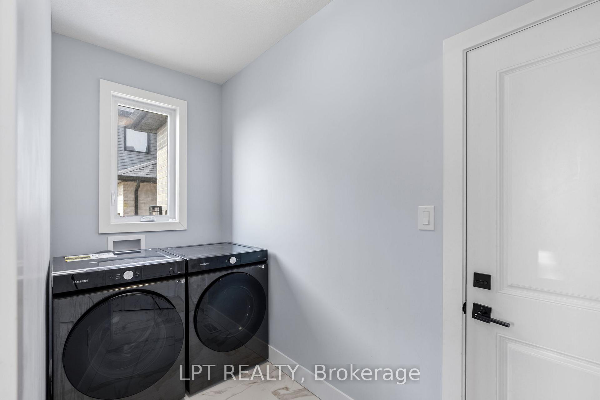 Photo 21 of 163 Mcleod Street, North Middlesex, Parkhill — HOMEH