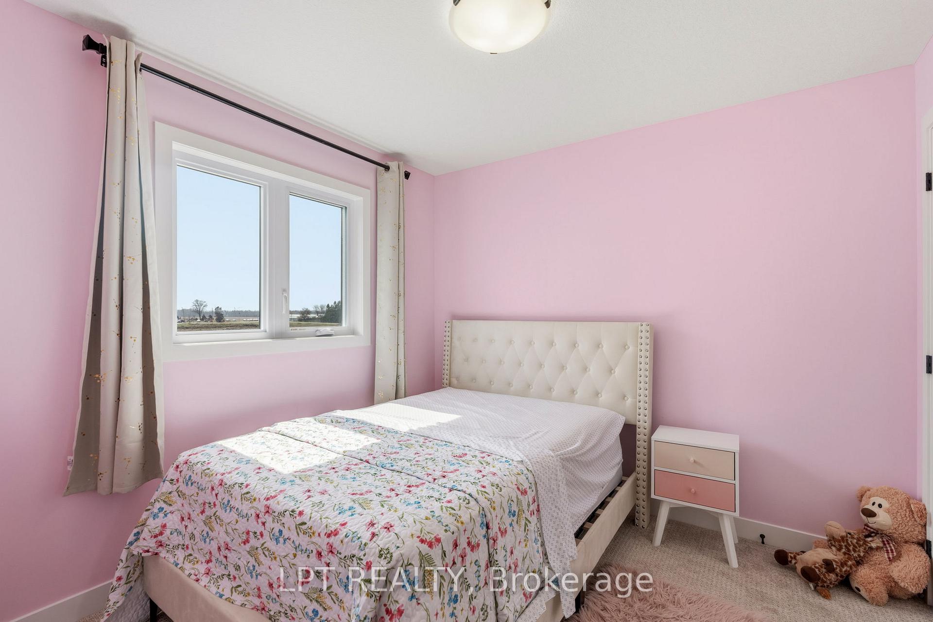 Photo 29 of 163 Mcleod Street, North Middlesex, Parkhill — HOMEH