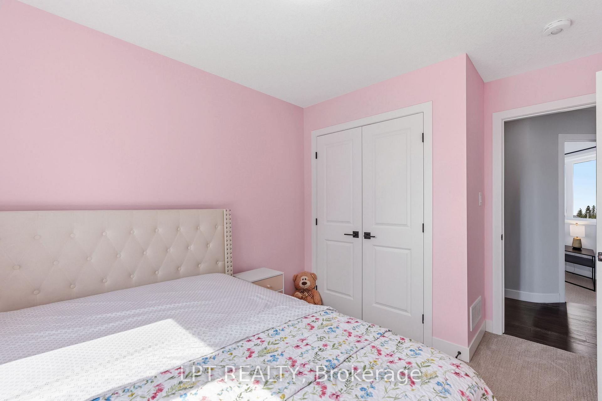 Photo 30 of 163 Mcleod Street, North Middlesex, Parkhill — HOMEH