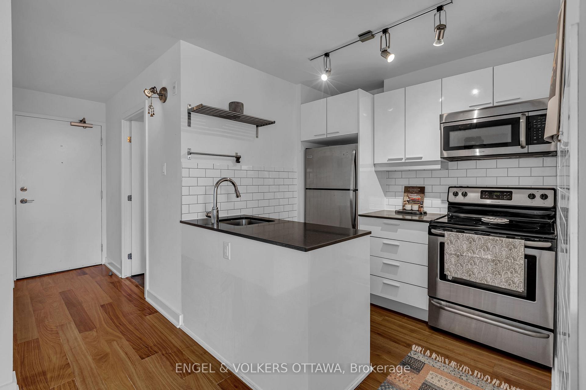 Photo 3 of Unit 415, 354 Gladstone Avenue, Ottawa, Ottawa Centre — HOMEH