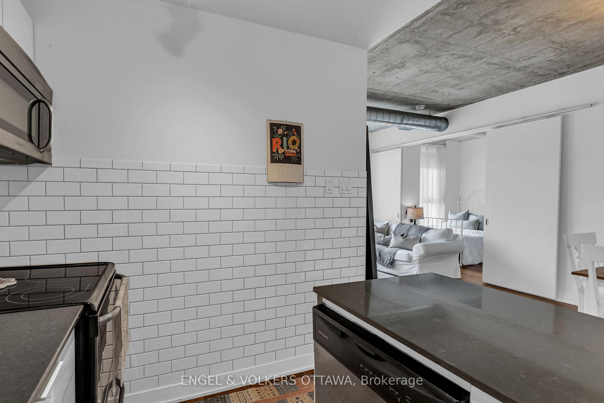 Photo 6 of Unit 415, 354 Gladstone Avenue, Ottawa, Ottawa Centre — HOMEH