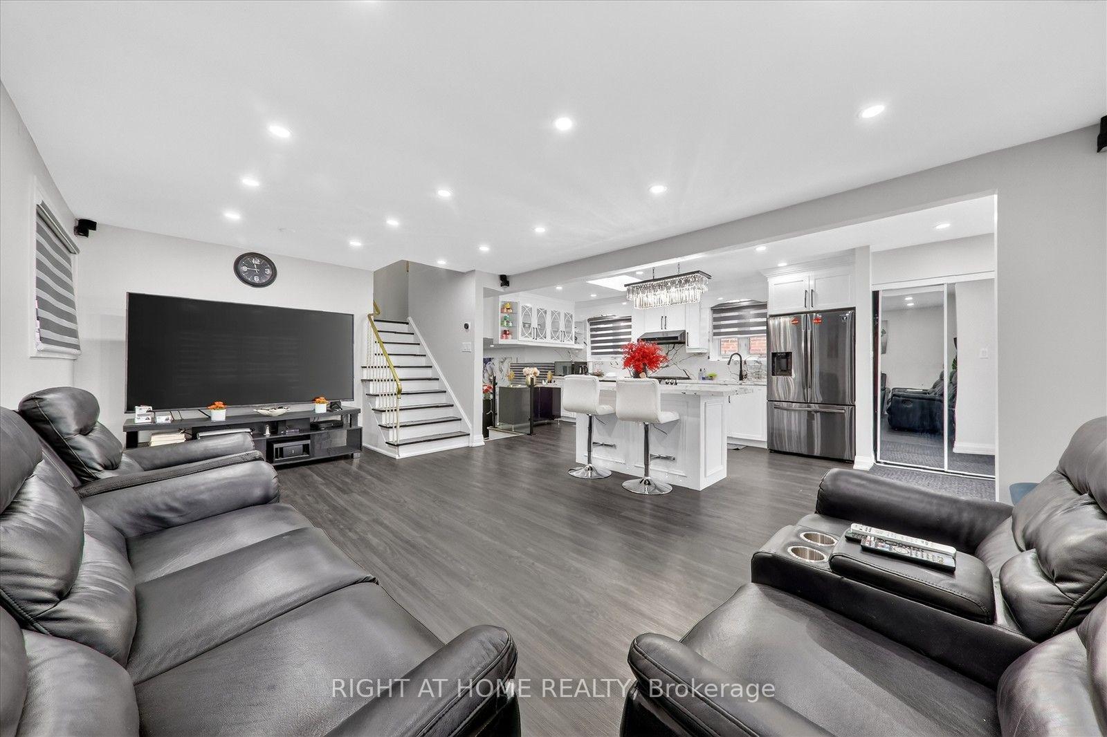 Photo 9 of 314 Morrish Road S, Scarborough, Highland Creek — HOMEH