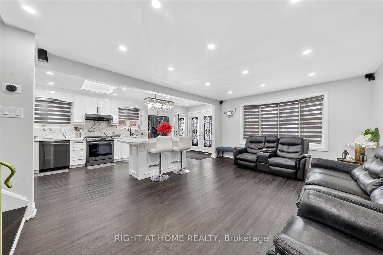 Photo 10 of 314 Morrish Road S, Scarborough, Highland Creek — HOMEH
