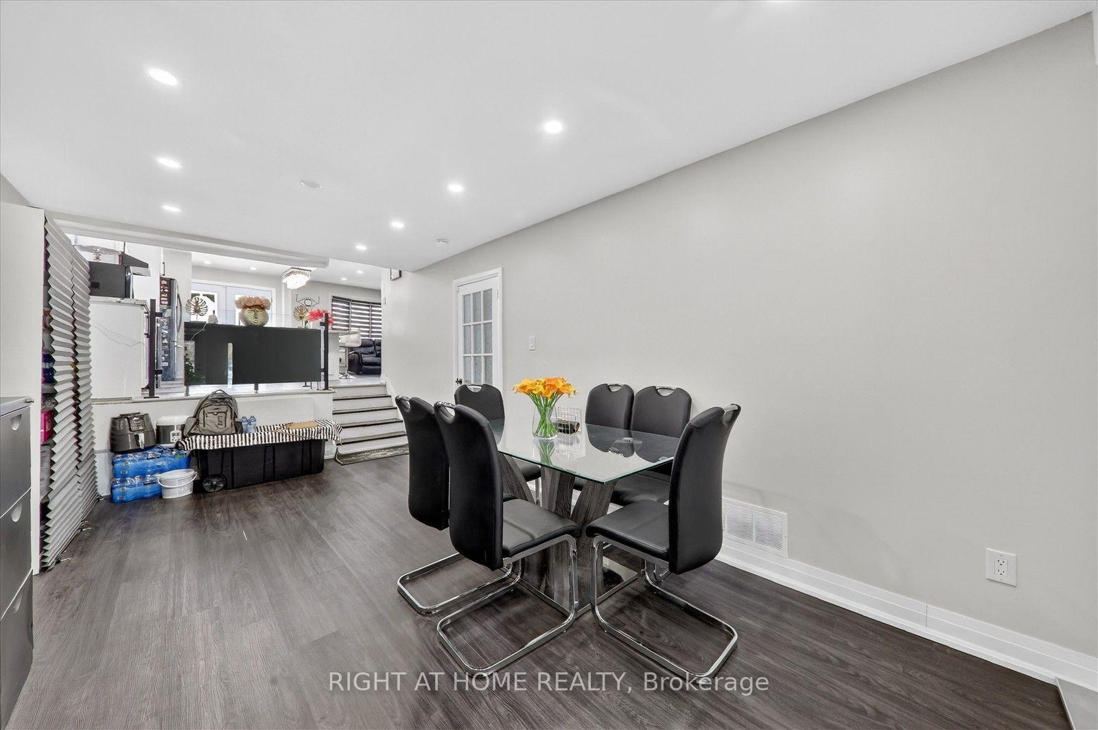 Photo 18 of 314 Morrish Road S, Scarborough, Highland Creek — HOMEH